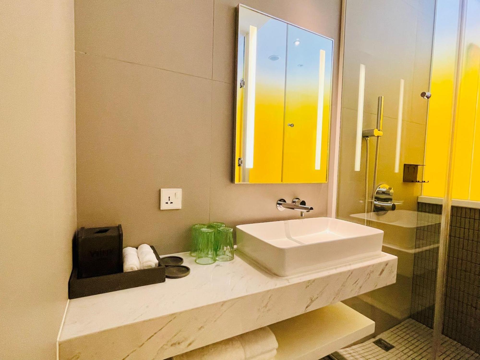 Wink Hotel Saigon Centre Ho-Chi-Minh-Stadt Zimmer foto